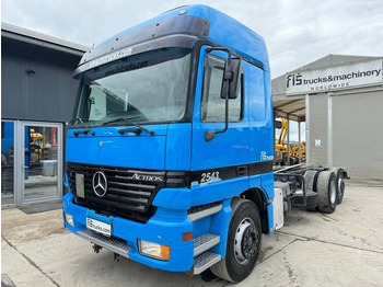 Camião chassi MERCEDES-BENZ Actros 2540