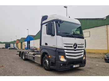 Camião Mercedes-Benz Actros 2545 6x2: foto 4