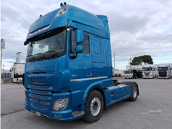 Tractor DAF XF 530