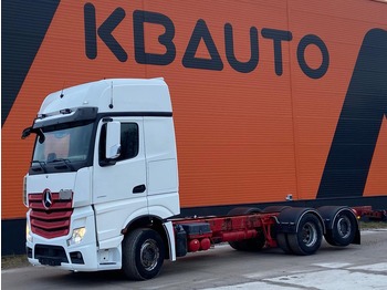 Camião chassi MERCEDES-BENZ Actros 2551