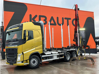 Camião de transporte de madeira VOLVO FH 540