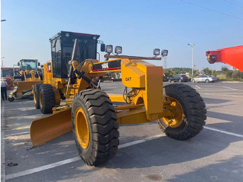 Motoniveladora CATERPILLAR 140K