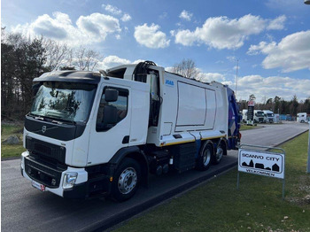 Caminhão de lixo VOLVO FE 320