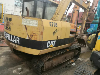 Escavadora de rastos CATERPILLAR E70B