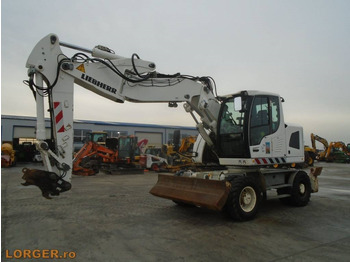 Escavadeira de rodas LIEBHERR A 918