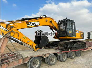 Escavadora de rastos JCB