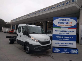 Veículo comercial IVECO Daily 35c18