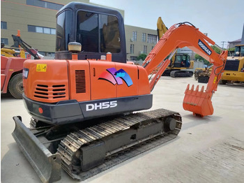 Mini escavadeira DOOSAN DH55