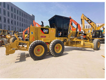 Motoniveladora CATERPILLAR 140K