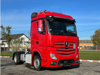 Camião furgão MERCEDES-BENZ Actros