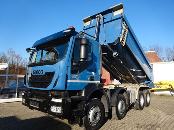 Camião basculante IVECO Trakker