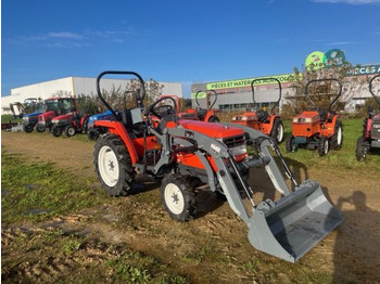 Mini trator KUBOTA