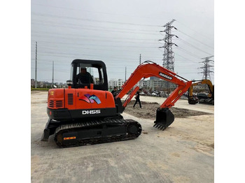 Mini escavadeira DOOSAN DH55