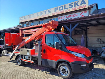 Caminhão com plataforma aérea IVECO Daily 35s12