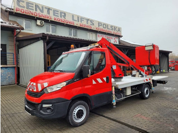 Caminhão com plataforma aérea IVECO Daily 35s12