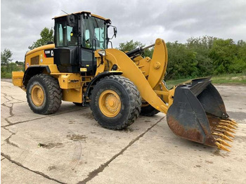 Pá carregadora de rodas CATERPILLAR 938M