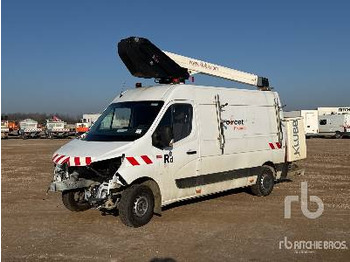 Caminhão com plataforma aérea RENAULT Master