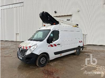 Caminhão com plataforma aérea RENAULT Master