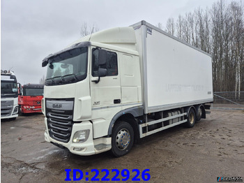 Camião isotérmico DAF XF 106 440