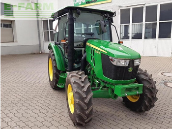 Trator JOHN DEERE 5058E