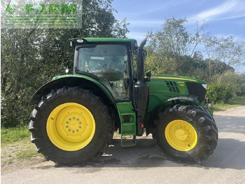 Trator JOHN DEERE 6215R