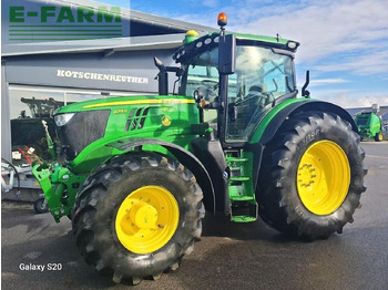 Trator JOHN DEERE 6215R