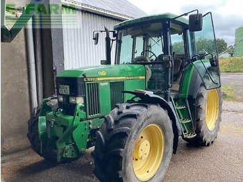 Trator JOHN DEERE 6910