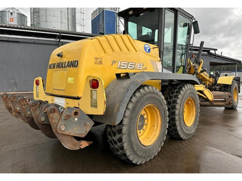 Locação financeira de New Holland F156.6 New Holland F156.6: foto 3