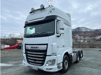 Tractor DAF XF 530