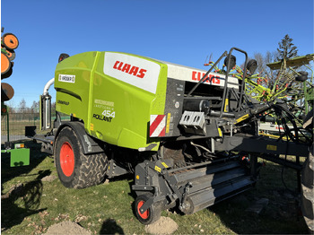 Máquina para produção de feno CLAAS