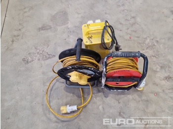 Equipamento de construção 110 Volt Transformer, 110 Volt Extention Leads (3 of): foto 4