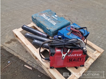 Equipamento de construção Sealey 230Volt Welder, Draper 230Volt Battery Charger/Starter, Makita TW1000 110Volt Impact Wrench, Sealey Micrometer Torqe Wrench (3 of): foto 5