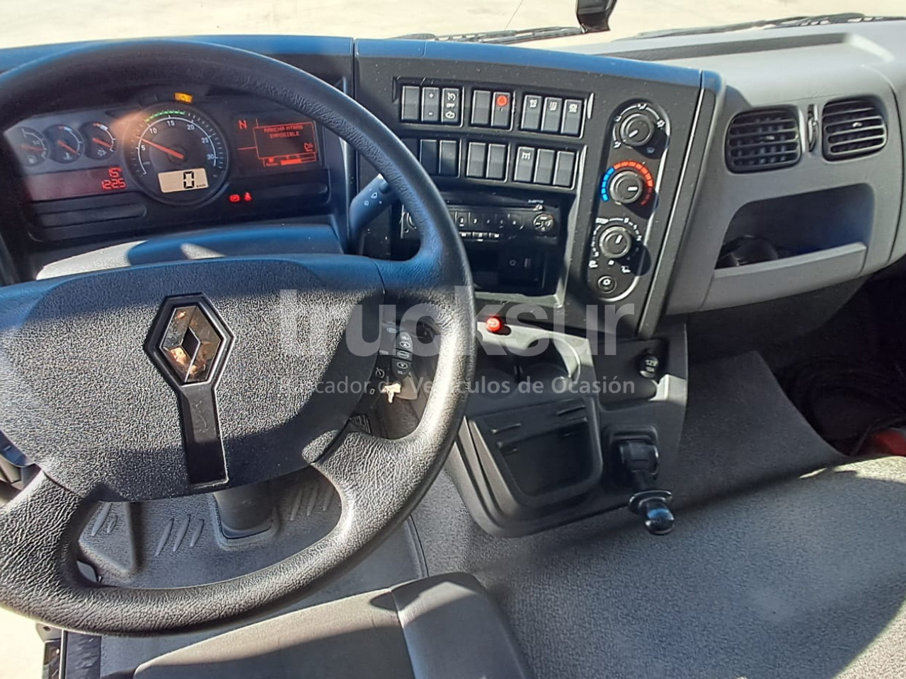 Camião frigorífico RENAULT D13.240: foto 7