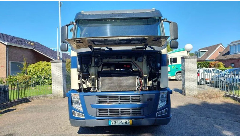 Tractor Volvo FH 12.420: foto 7