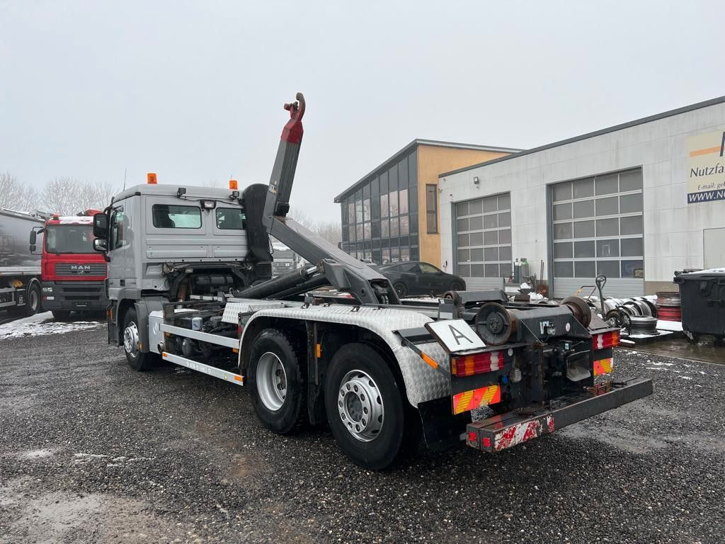 Camião polibenne Mercedes-Benz 2541 6X2 VDL Abroller mit Hydr. Verriegelung: foto 13