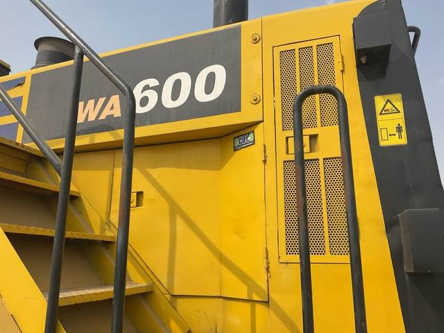 Pá carregadora de rodas Komatsu WA600-6: foto 19