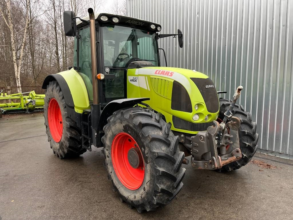 Trator Claas Arion 640 CIS: foto 7