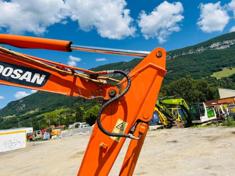 Mini escavadeira DOOSAN Mini pelle 5t DH55: foto 8