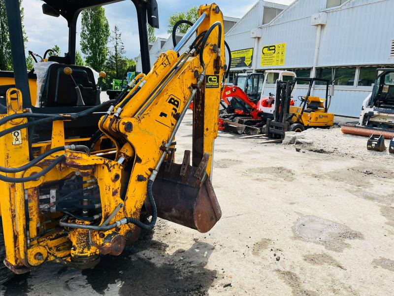 Retroescavadeira Jcb MINI TRACTOPELLE JCB 1CX (NET DE TVA): foto 9