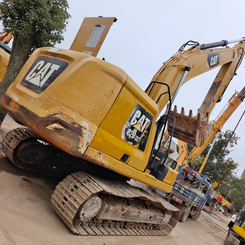 Escavadora de rastos CAT 320GC: foto 6