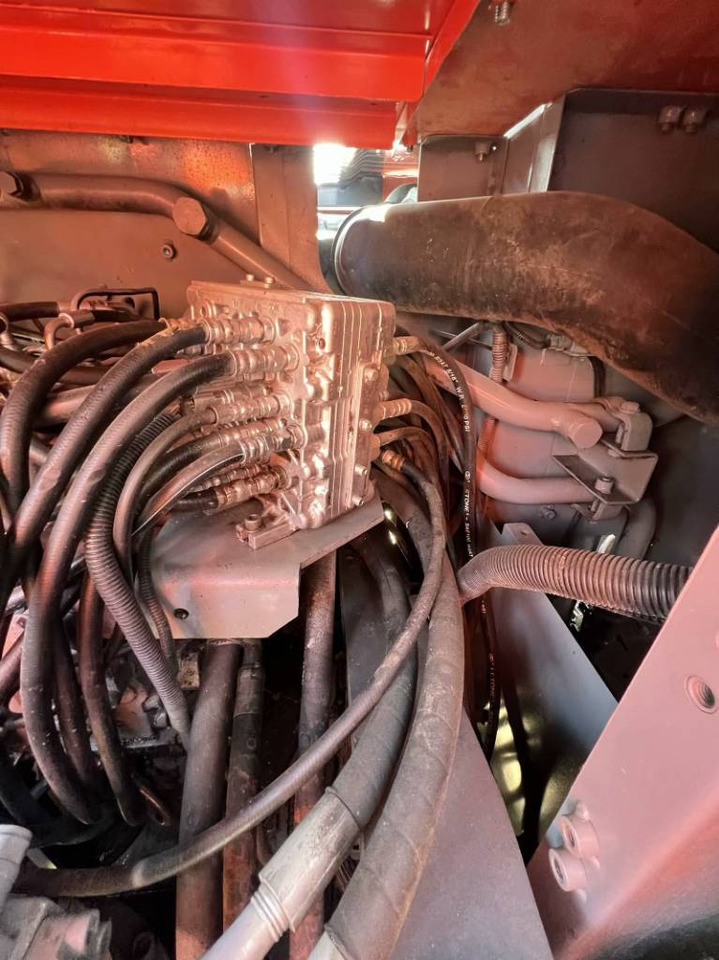 Escavadora de rastos Hitachi ZX 200: foto 16