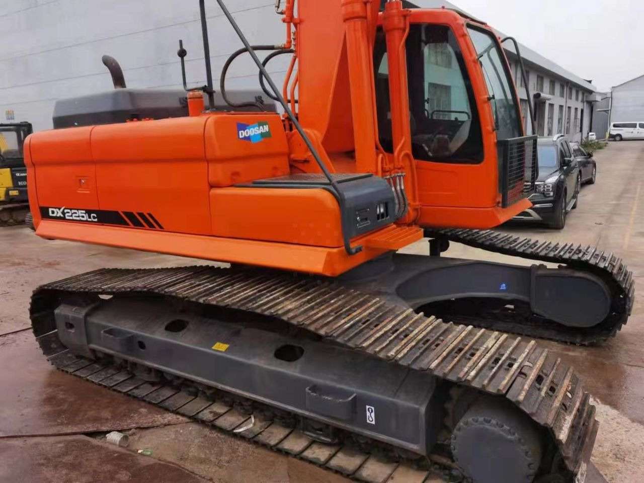 Escavadora de rastos Doosan DX225LC: foto 8