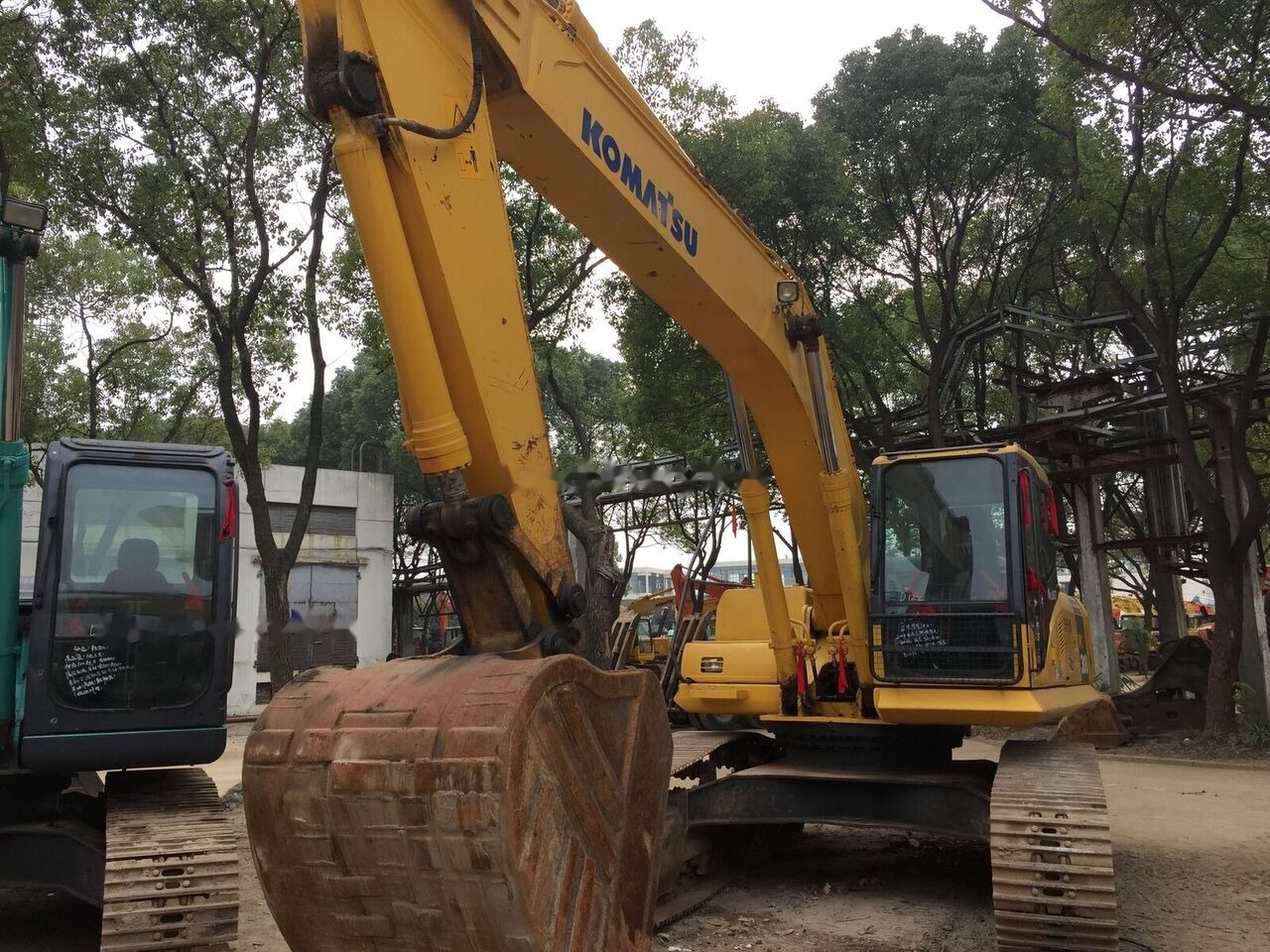 Escavadora de rastos Komatsu PC300-7: foto 10