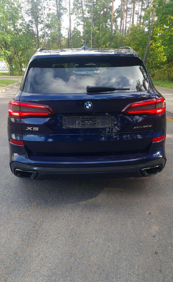 Automóvel BMW X5: foto 6