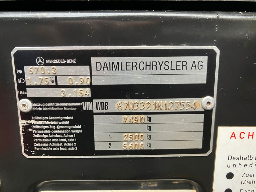 Camião basculante Mercedes-Benz 815D Vario Dreiseitenkipper DOKA 5 Sitze/MEILLER: foto 10