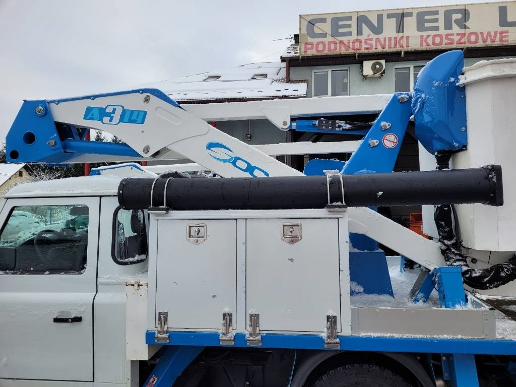 Caminhão com plataforma aérea Socage A314 - 13m Land Rover Defender 4x4 - bucket truck: foto 7