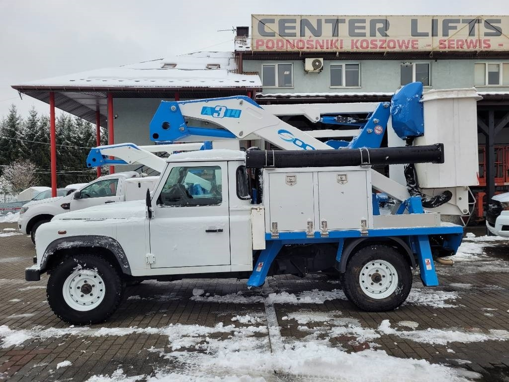 Caminhão com plataforma aérea Socage A314 - 13m Land Rover Defender 4x4 - bucket truck: foto 6