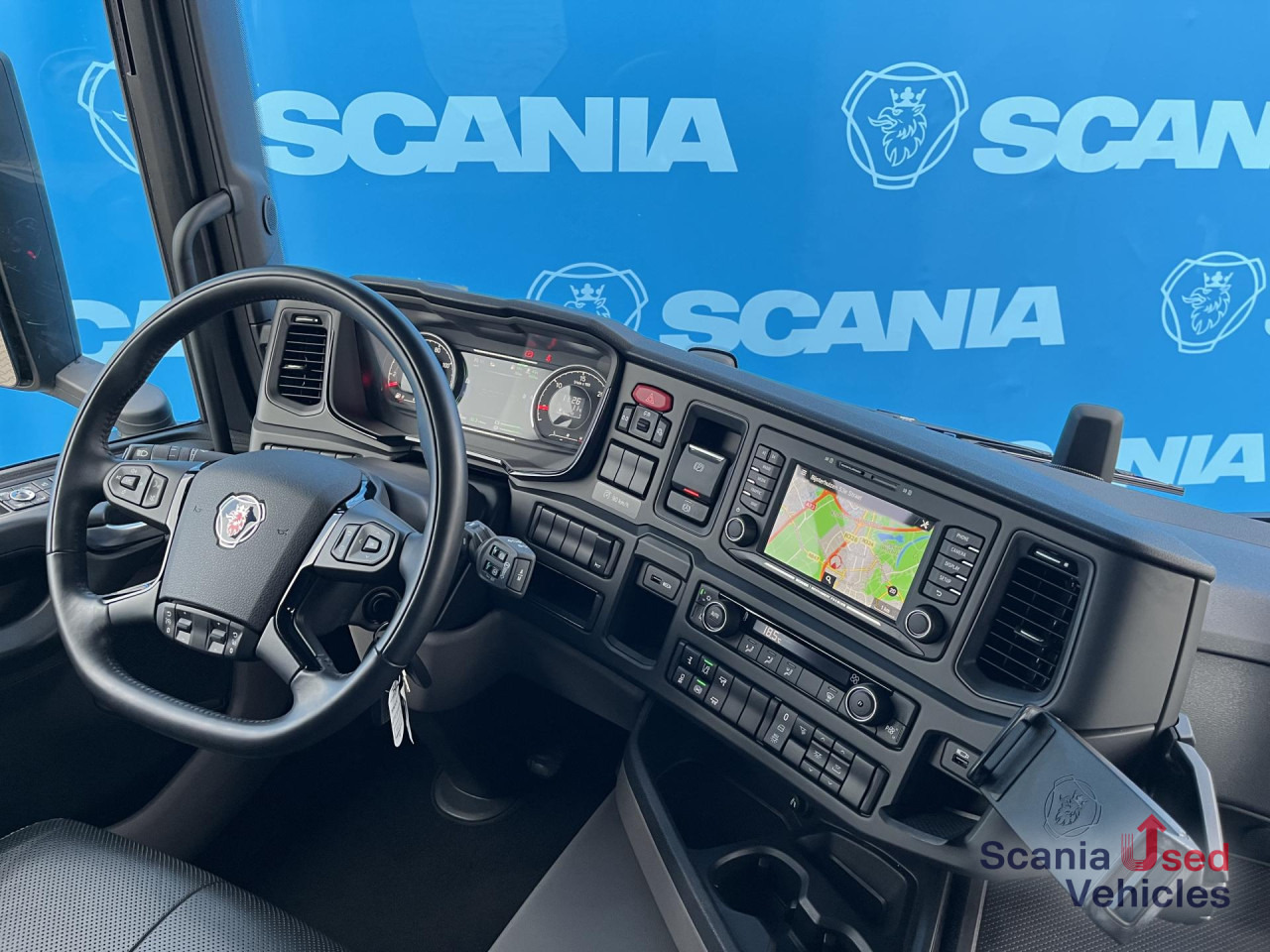 Locação financeira de SCANIA G 420 A4x2LB FULL AIR DIFF-L SUPER! LED NAVI CRB SCANIA G 420 A4x2LB FULL AIR DIFF-L SUPER! LED NAVI CRB: foto 11