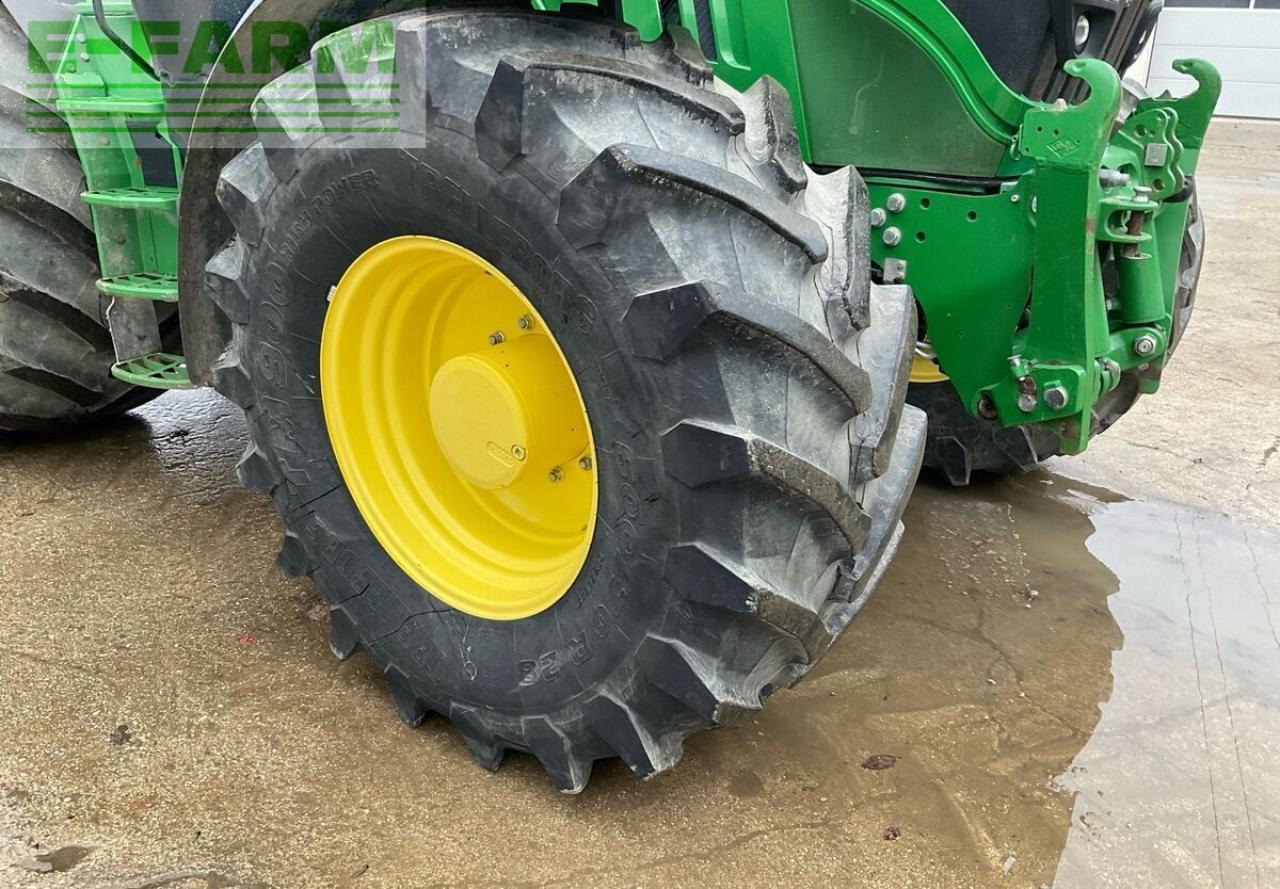 Trator John Deere 6215r: foto 15