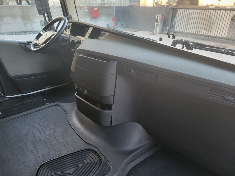 Cabine e interior para Camião Volvo FH: foto 14